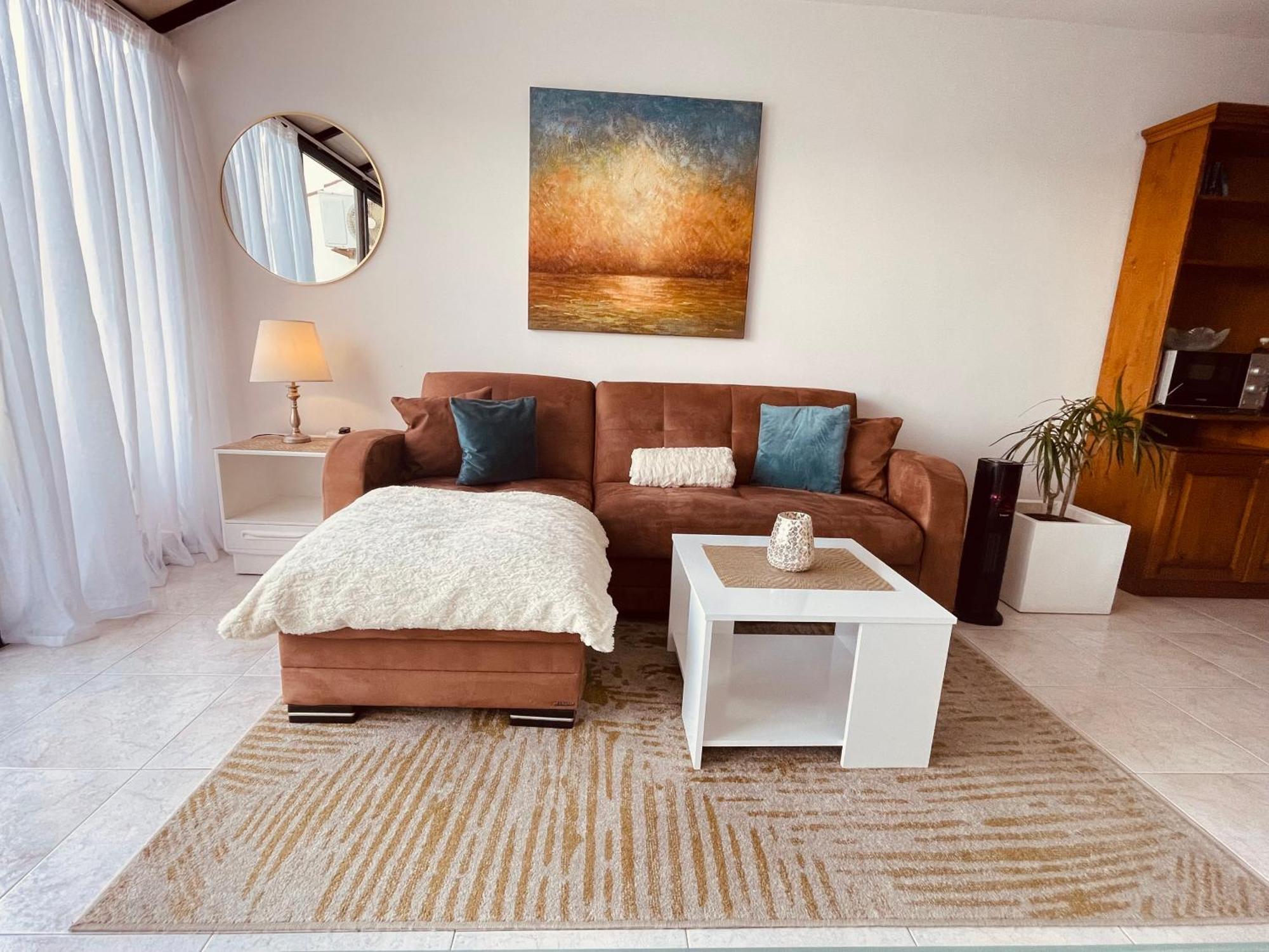 Seafront Apartment Terrace, Lounger & Panoramic Ocean Views Mellieħa Kültér fotó