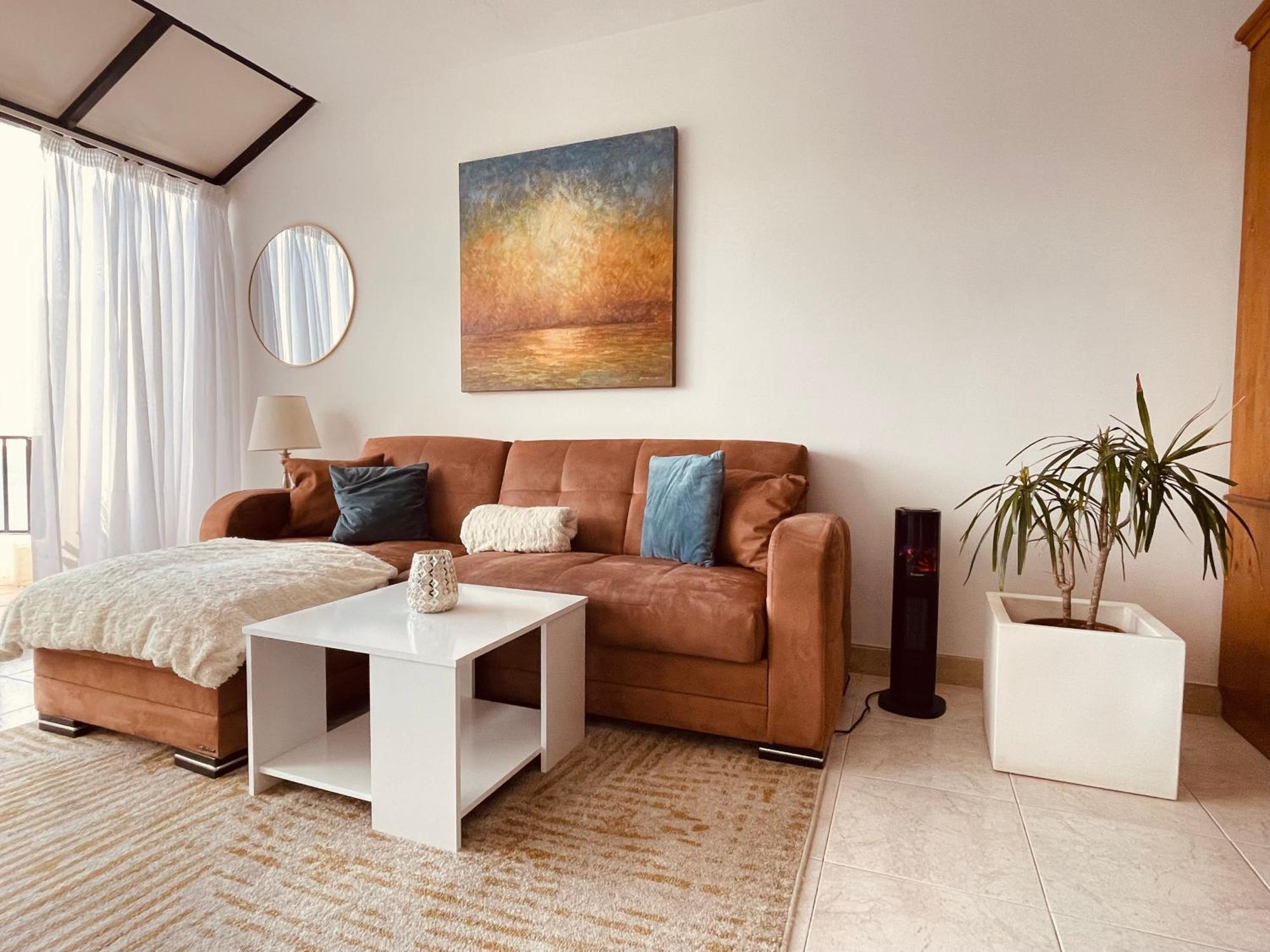 Seafront Apartment Terrace, Lounger & Panoramic Ocean Views Mellieħa Kültér fotó